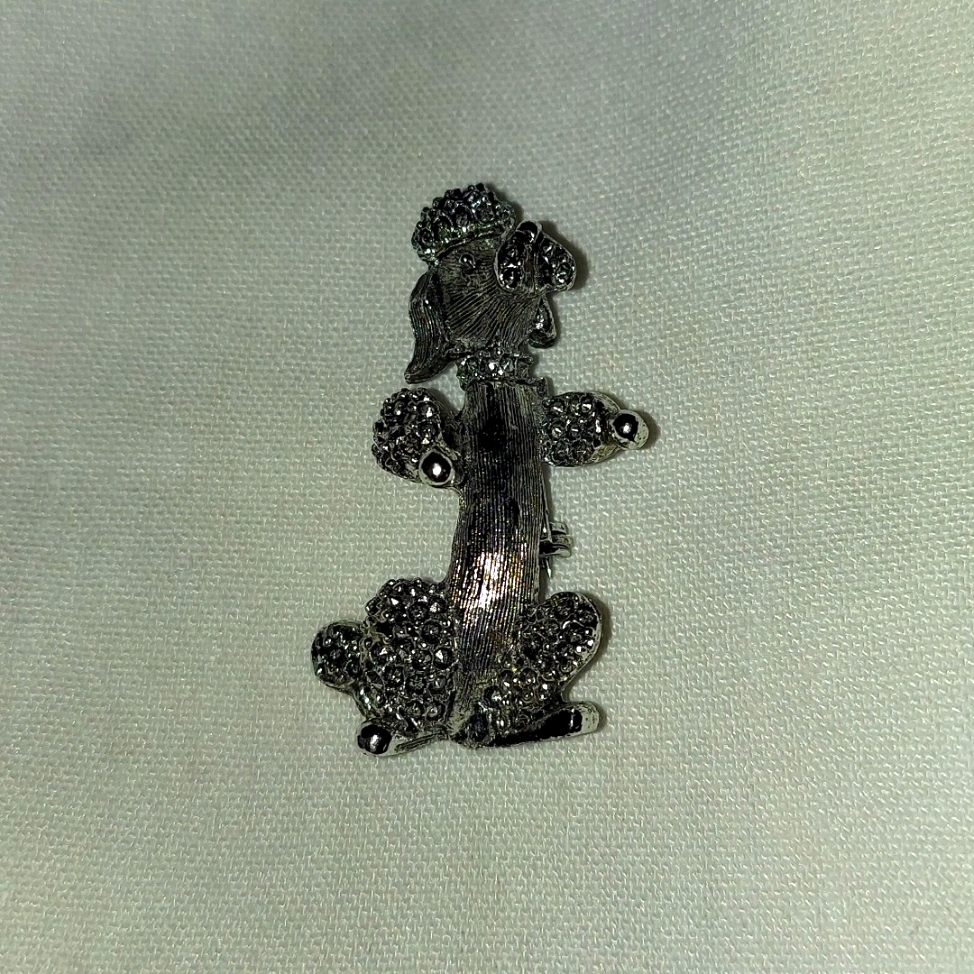Gerrys Vintage Poodle Dog Brooch Silver Tone 8$